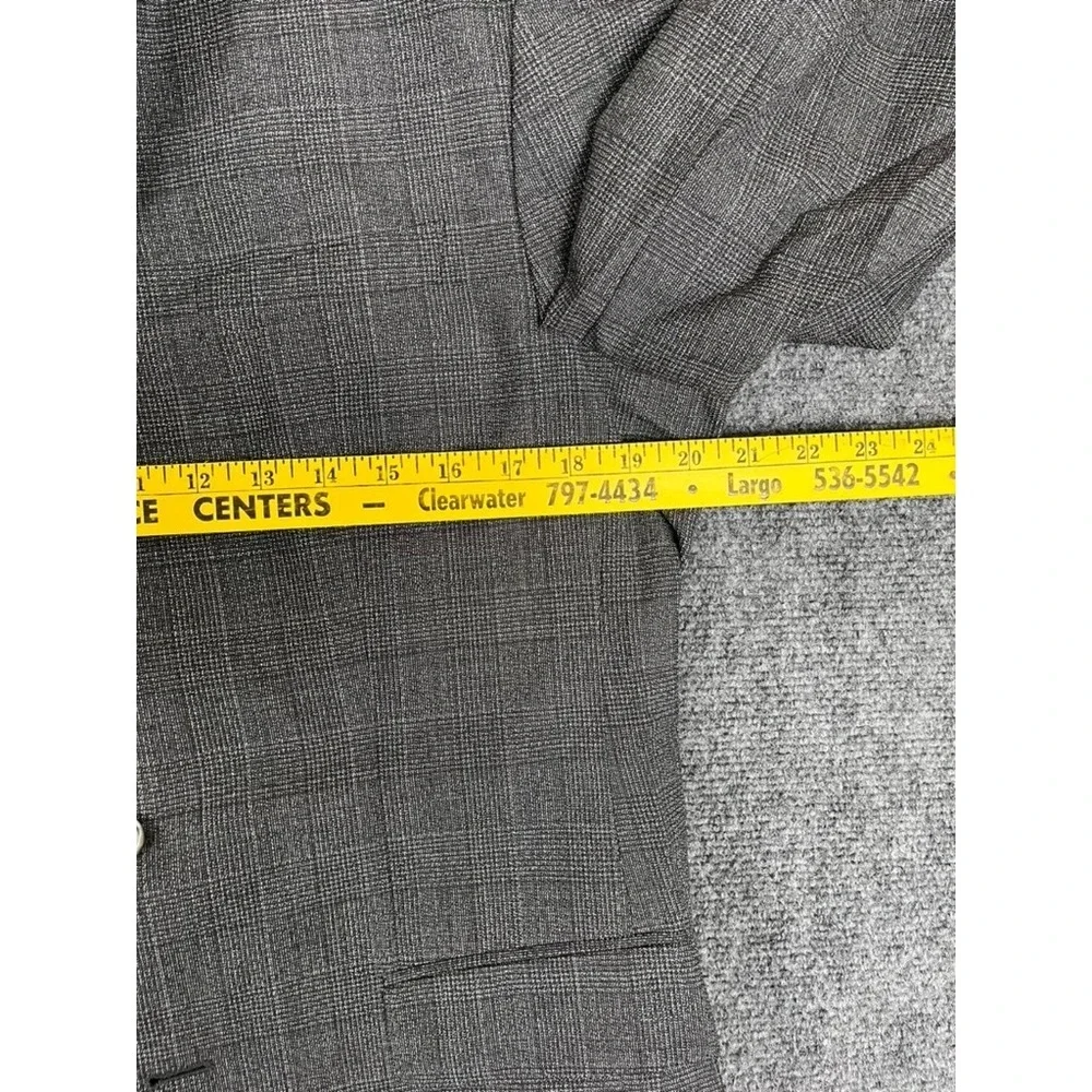 BOSS Carlo Barbera Slim Fit Italian Fabric Two Button Gray Plaid Wool Size 40‎ R